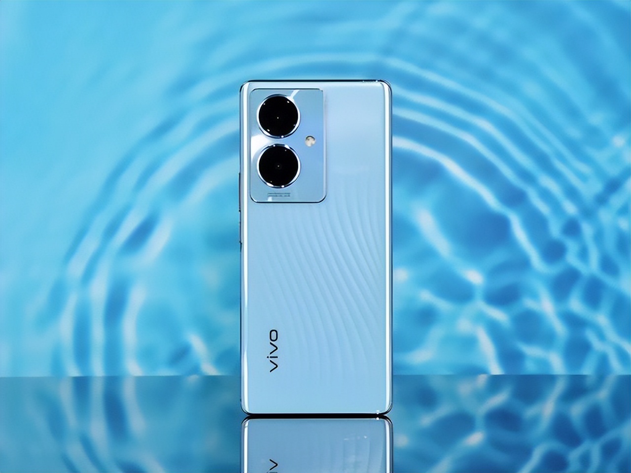 网购手机为什么与实体店有差距,为什么说手机网购不去实体店买