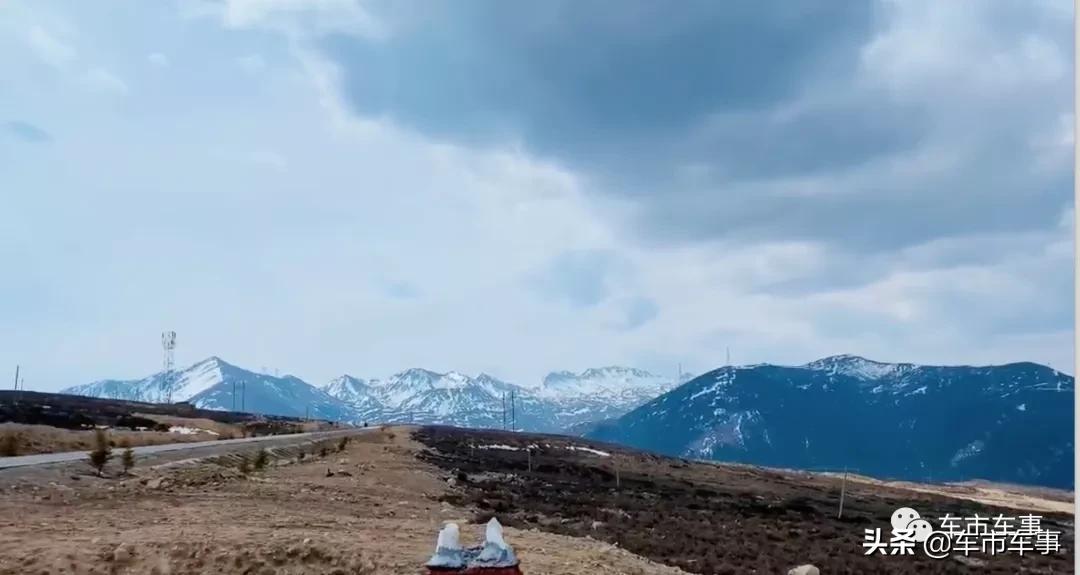 「车生活」他把6座全顺改装成房车，带着妻娃去旅行