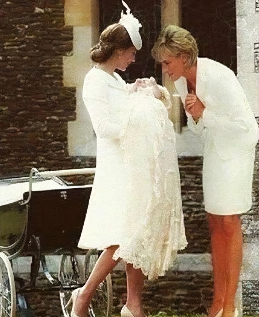 她死在亿万婚姻中