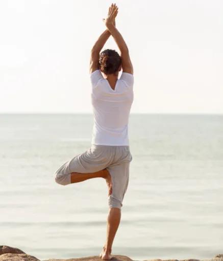 柔韧性特别差怎么练瑜伽,柔韧性练习和瑜伽有什么不同