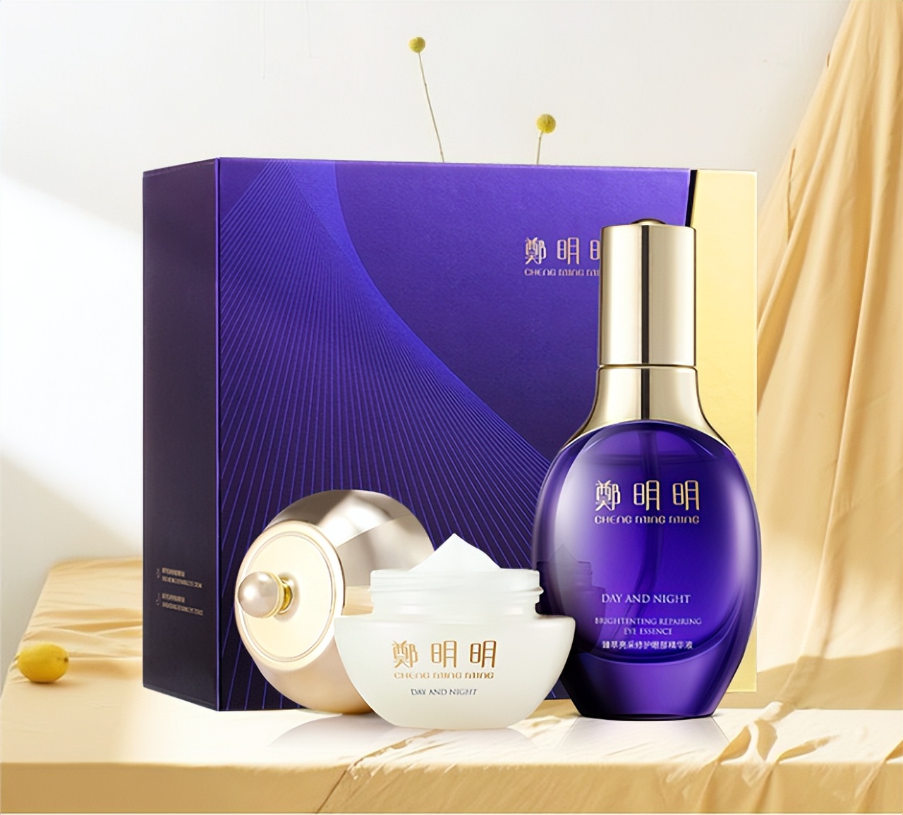 郑明明眼霜老款好用还是新款,郑明明眼霜国货推荐