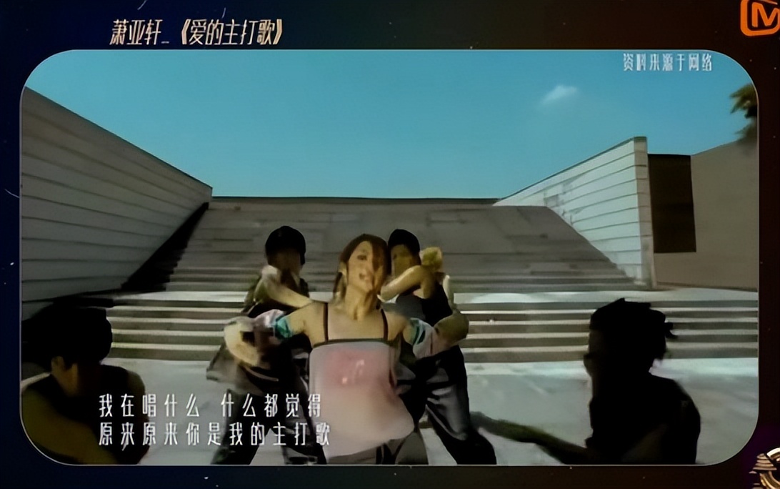 夜曲一响上台领奖的下一句,夜曲一响上台领奖下一句是什么