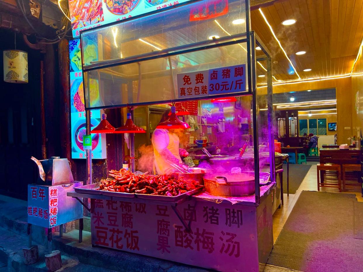 青岩古镇旅行攻略哪里实惠,青岩古镇旅行攻略哪里实惠点好