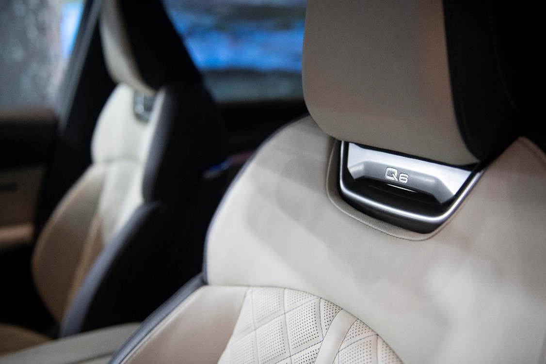 上汽奥迪大型suv奥迪q6,上汽奥迪q62.0t顶配车型上市