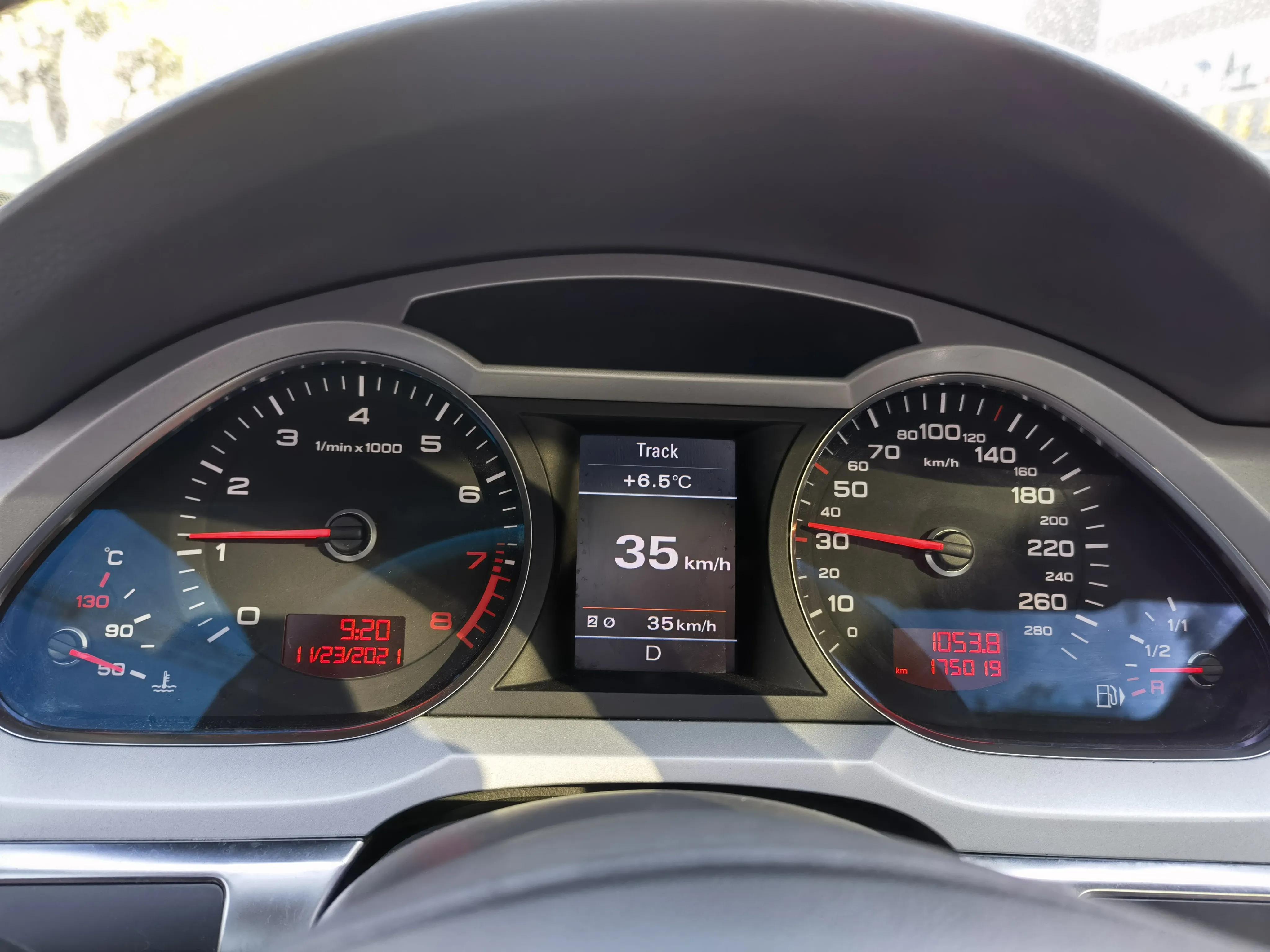 老a6l有8缸吗,老a6l用什么机油