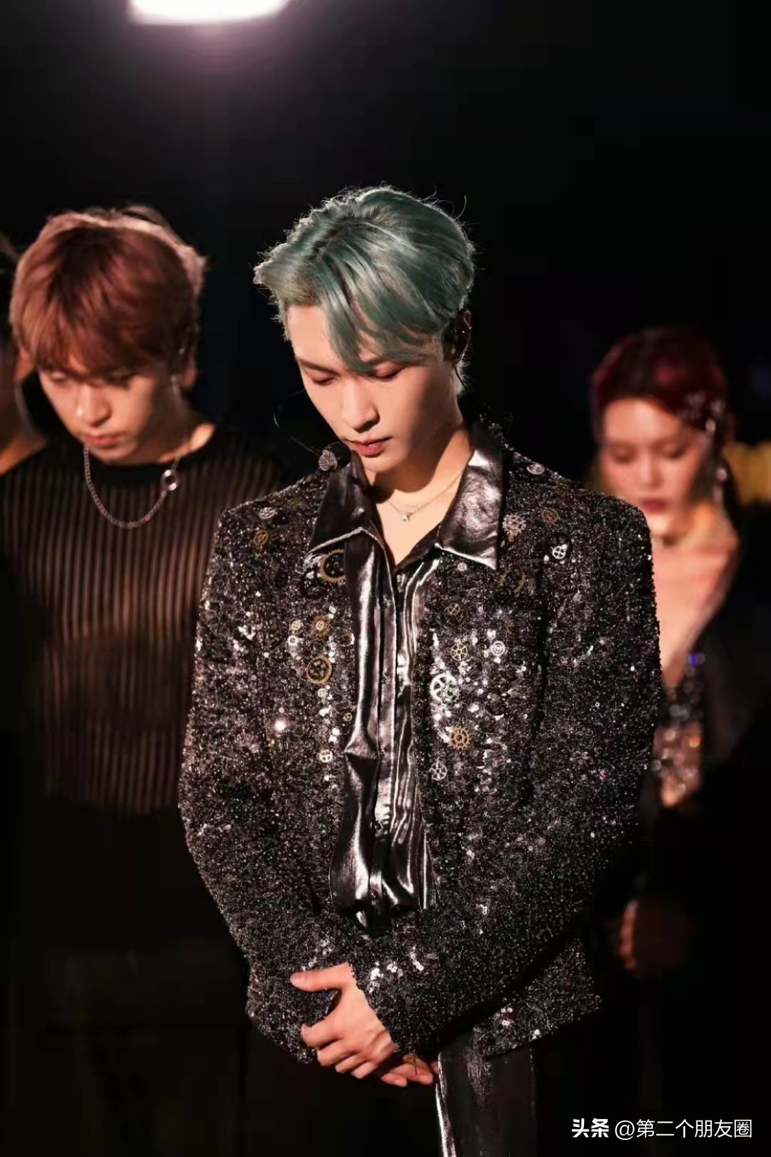 张艺兴签约全球化事业版图,张艺兴事业版图发布会后台采访