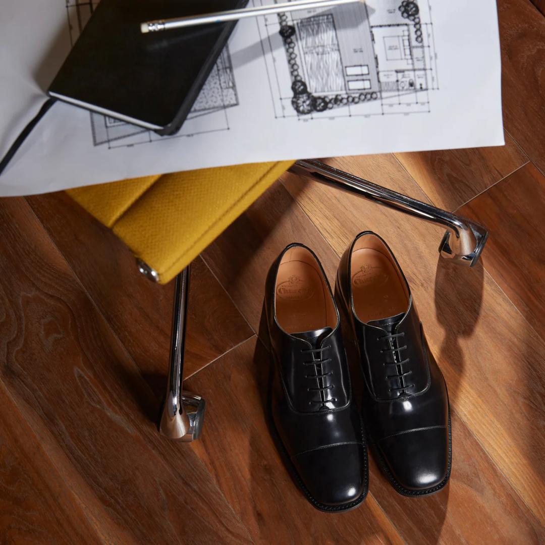 为什么有品位的人都在实体店买鞋,为什么有品位的人要看鞋