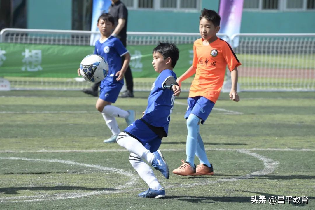 夏令营足球趣味活动,满天星青少年足球夏令营