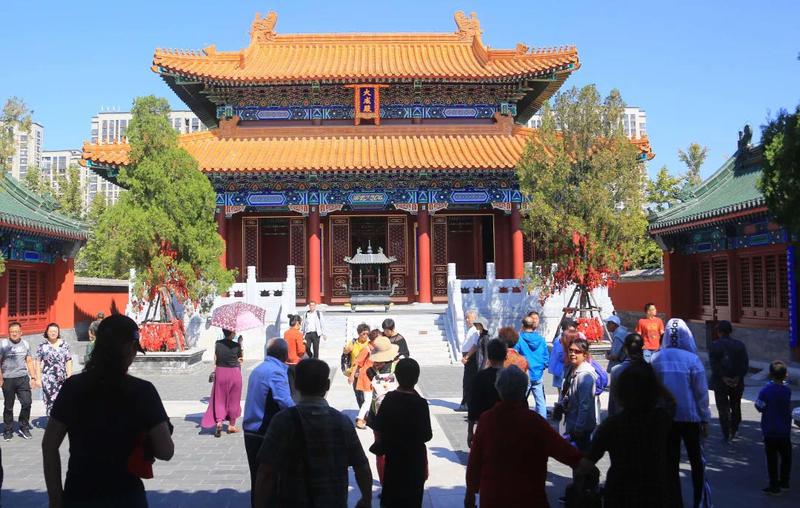 到青岛旅游攻略必去景点八大关,青岛旅游与非遗结合