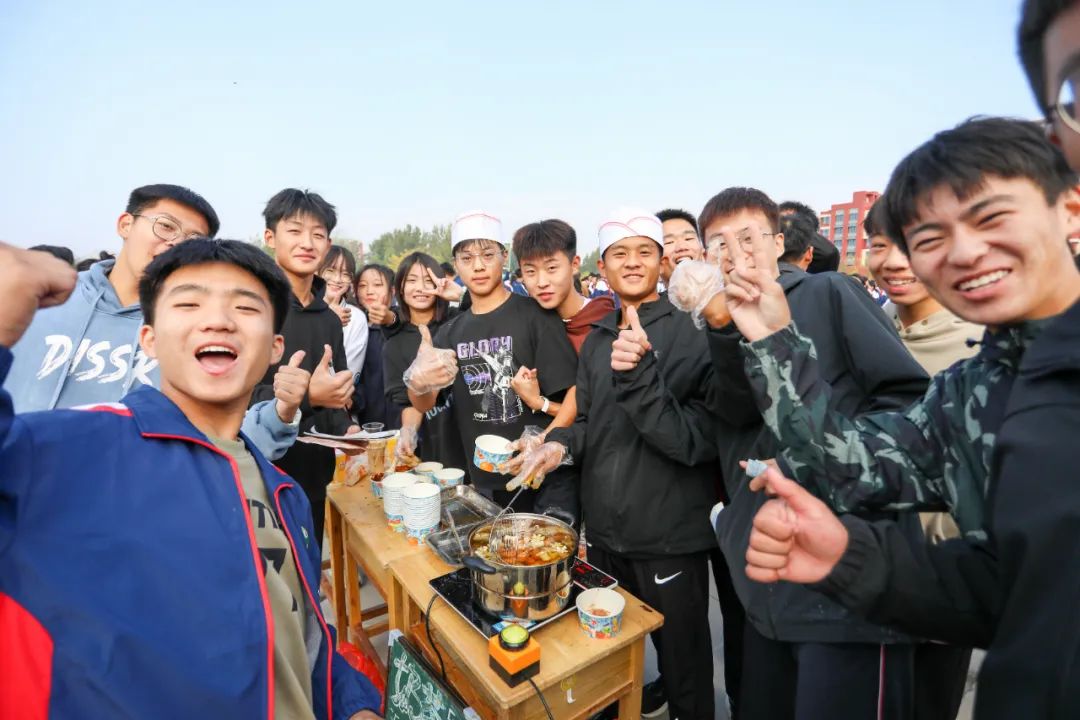 南湖行知丨引爆全场！当美食与体育邂逅，会擦出怎样的火花？