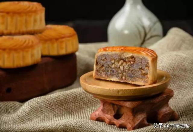 中原村月饼,中原第一城月饼