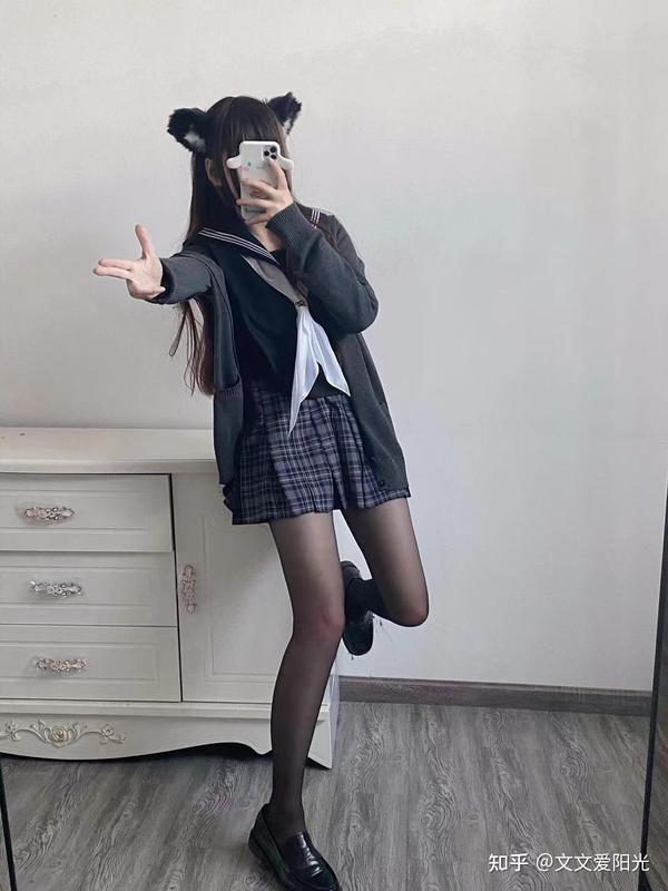 女生怎么穿长筒袜好看,女生怎么穿袜夹