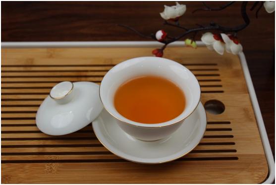 泡茶注意这些窍门让茶汤好喝100倍,泡茶为什么开始只倒一点水