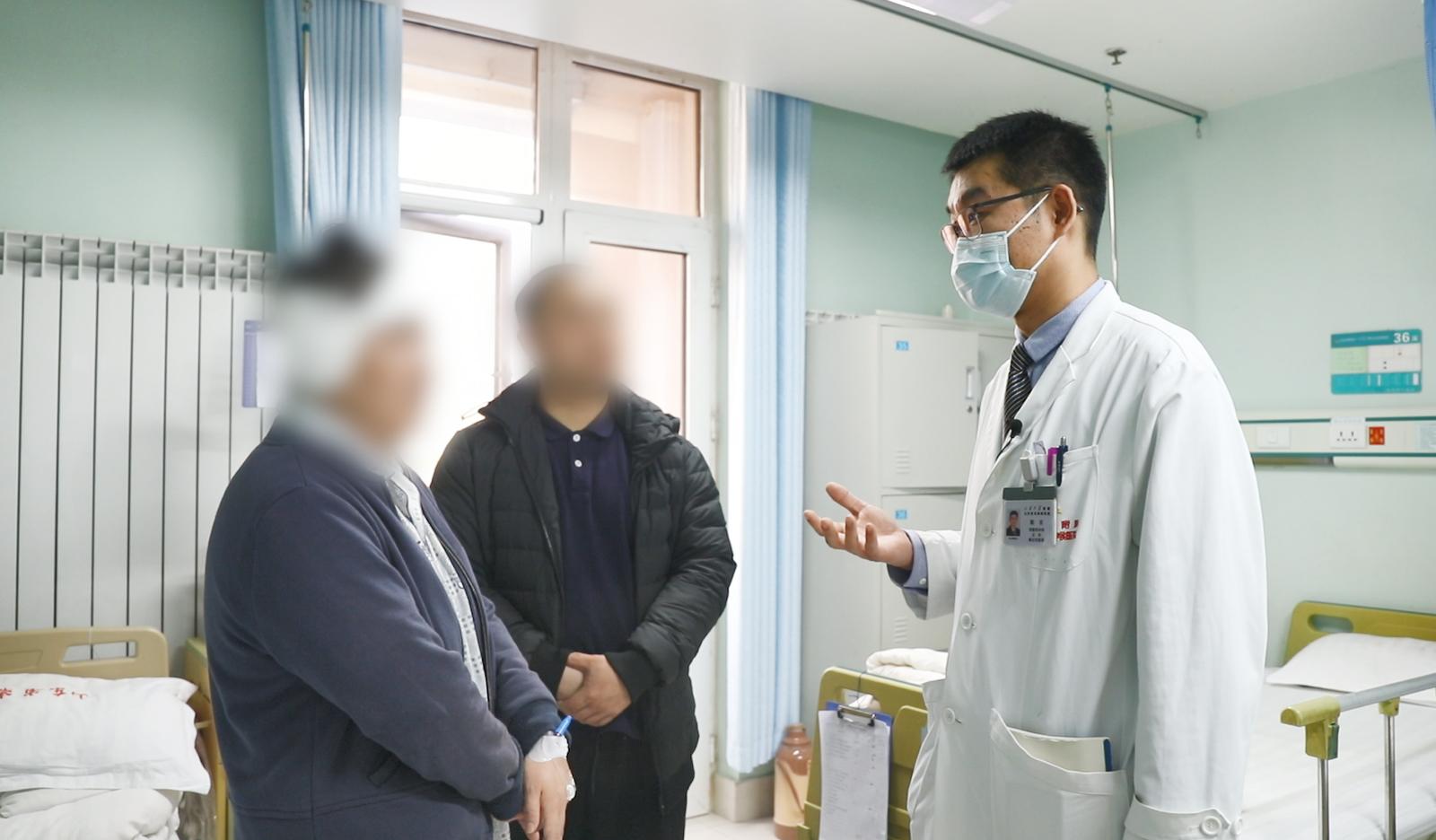 耳朵受伤肿胀导致耳道闭锁,下巴摔伤会导致颞颌骨损伤吗