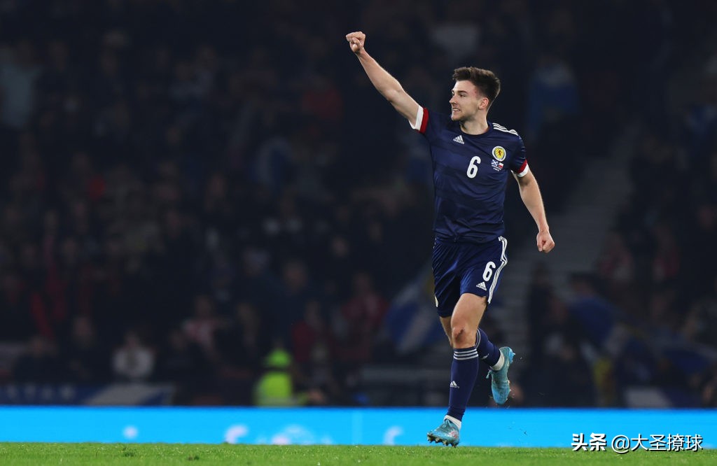 阿森纳重返前四,阿森纳考察中场