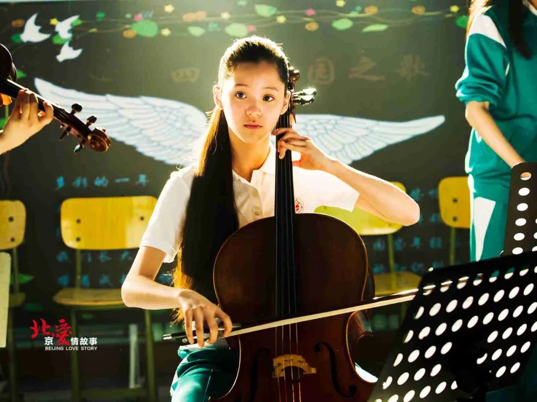 欧阳娜娜的潮牌浴袍,欧阳娜娜品牌的浴袍