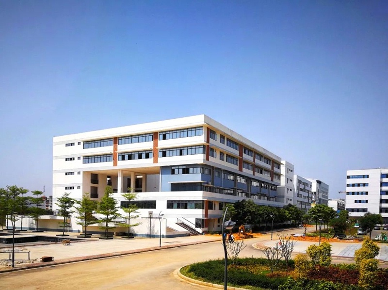 鸿凯家具|实拍广西南宁技师学院新宿舍双层铁架床