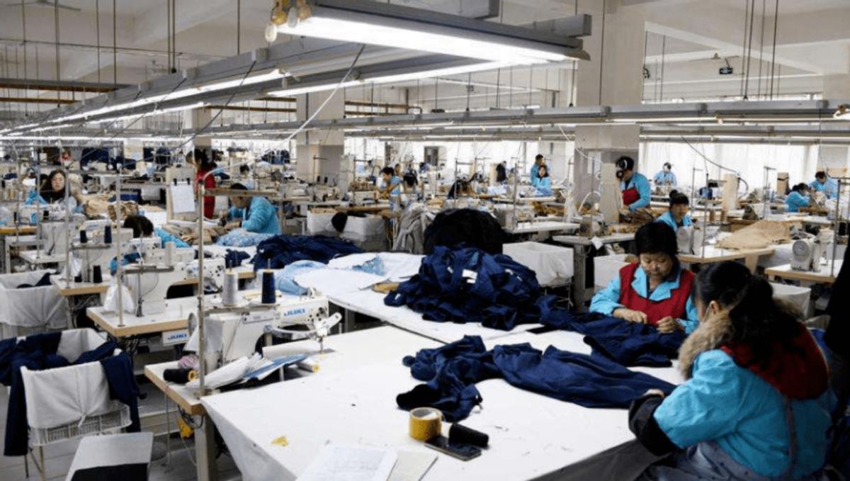 中国旧衣服被非洲人哄抢,一天卖掉20万!女式内衣最受当地人欢迎