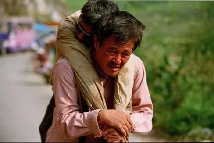 一句落叶归根，给儿女带来了无尽的烦恼:买墓地