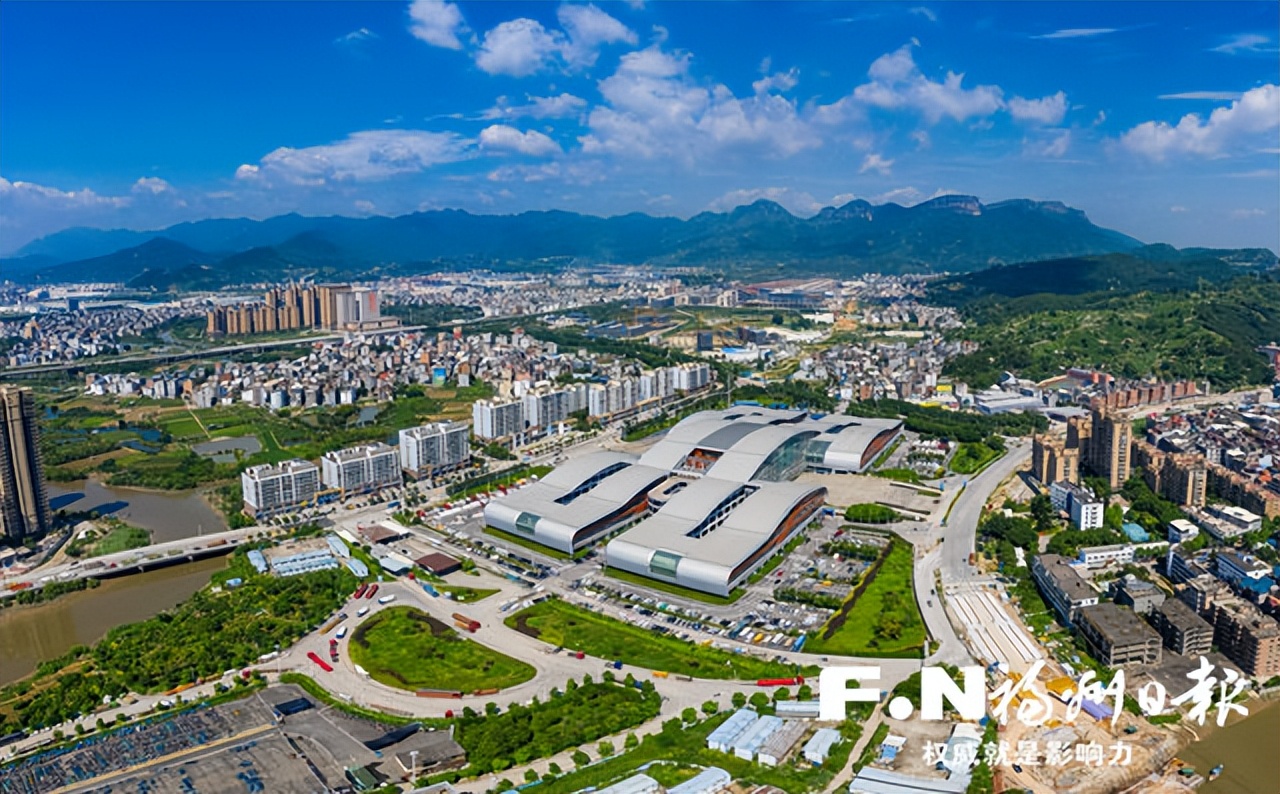 2022年福州第一季度的gdp预计,福州2022年GDP增长4.4%