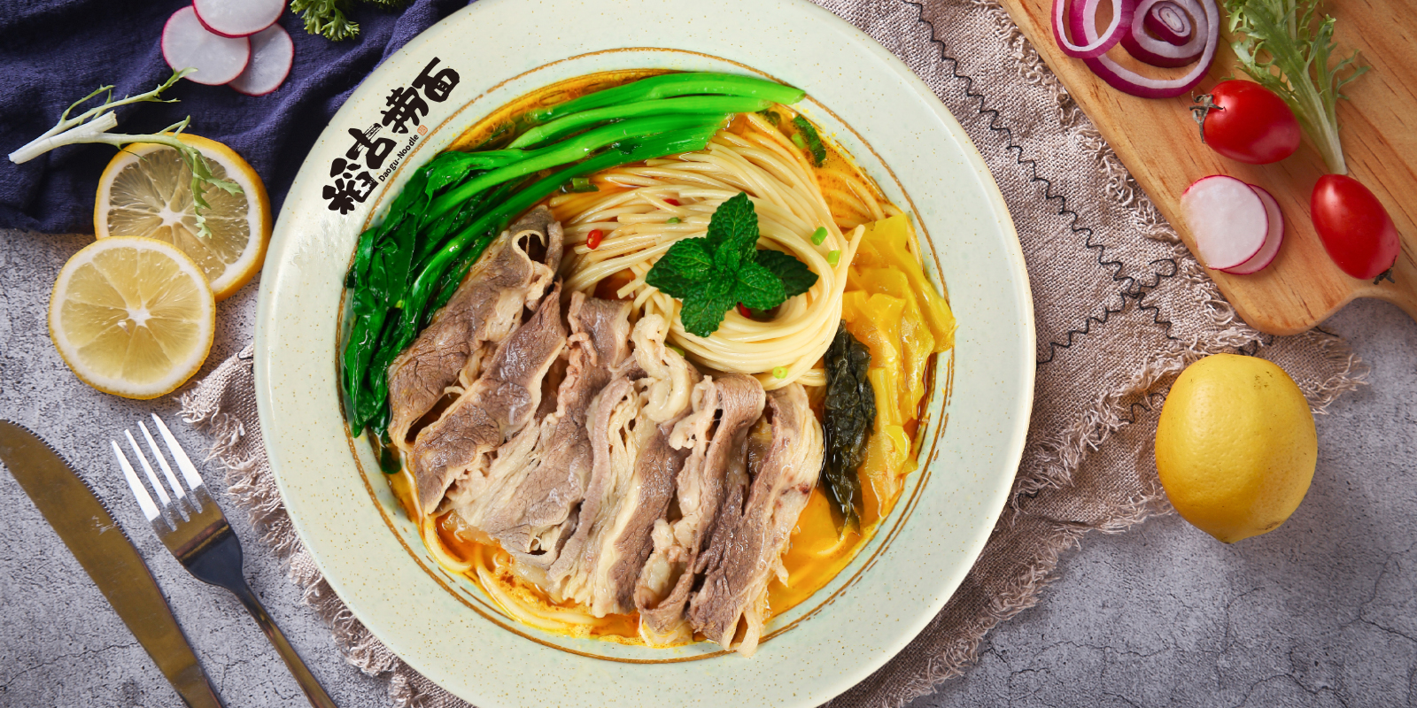 大学附近开一家小吃店投资多少,大学附近开一家小吃店