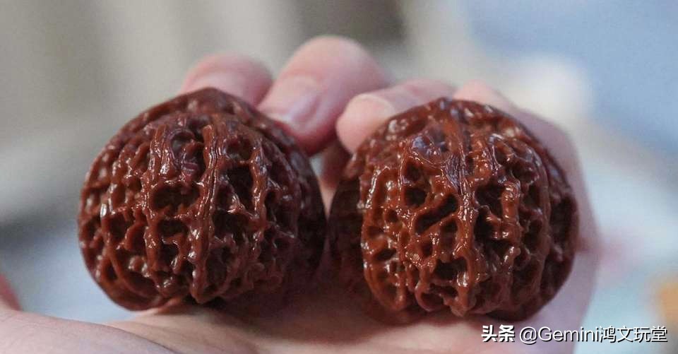 文玩核桃裂了还能玩吗如何防裂,文玩核桃开裂还能继续盘吗