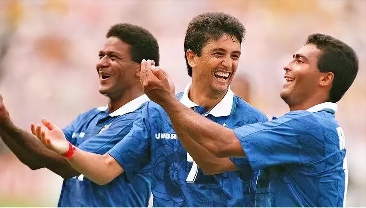 马拉多纳十大经典瞬间,巴乔马拉多纳多年后相聚看完泪目