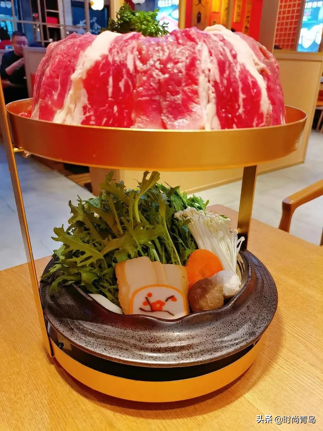 生活还是得靠美食来调节一下情绪,生活不仅要吃甜头还要吃肉下一句