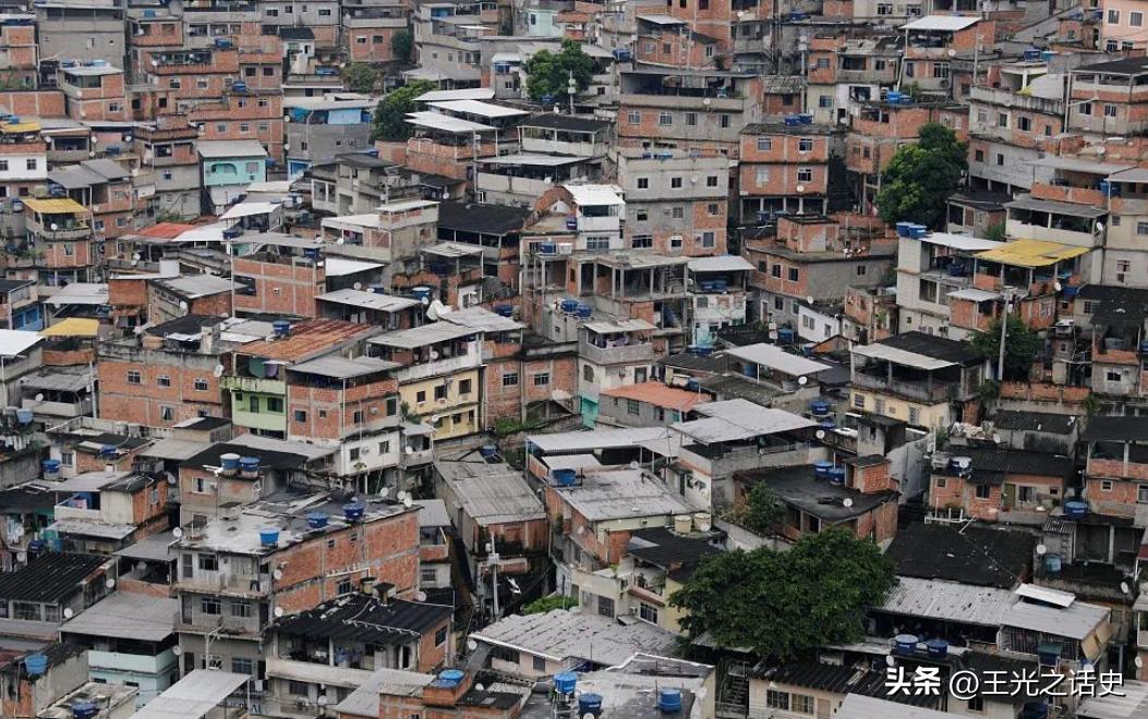 除了踢球就是守门,除了踢足球我还能干什么