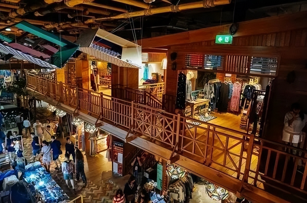 局破中破局,购物中心新零售突围