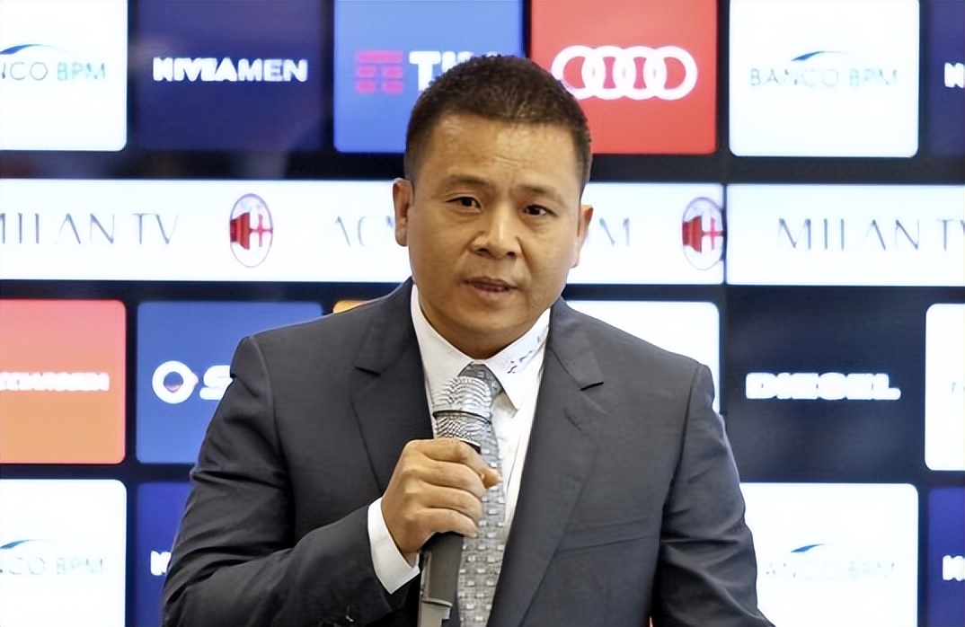 AC米兰5年内3次易主,ac米兰官宣c罗