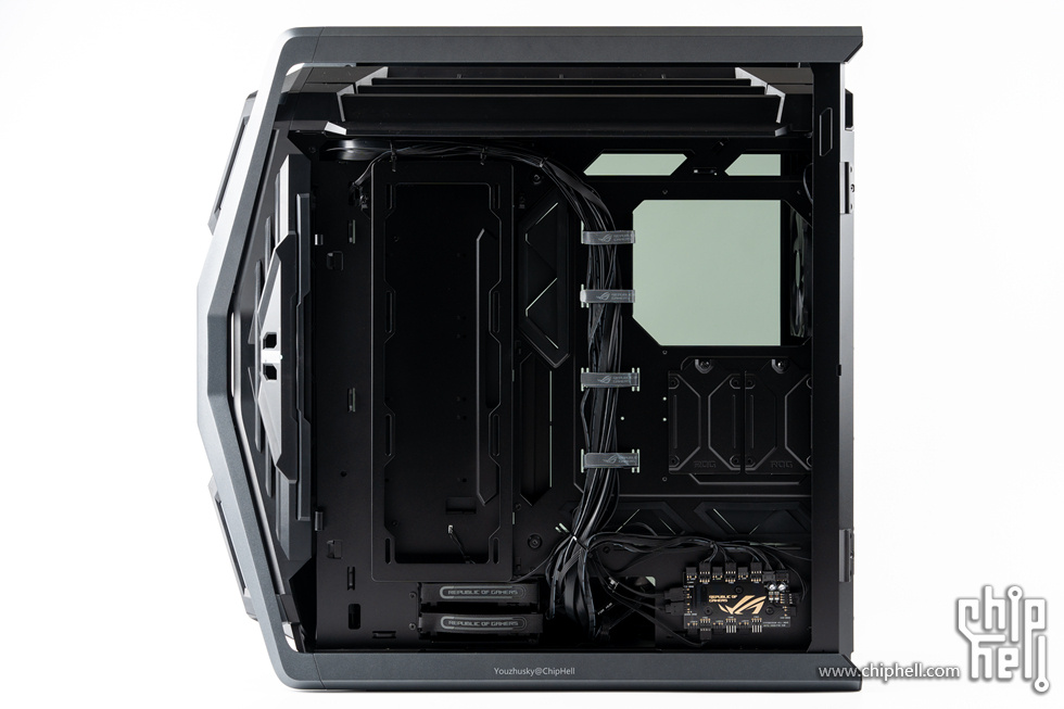 rog创世神装机视频,rog创世神细节