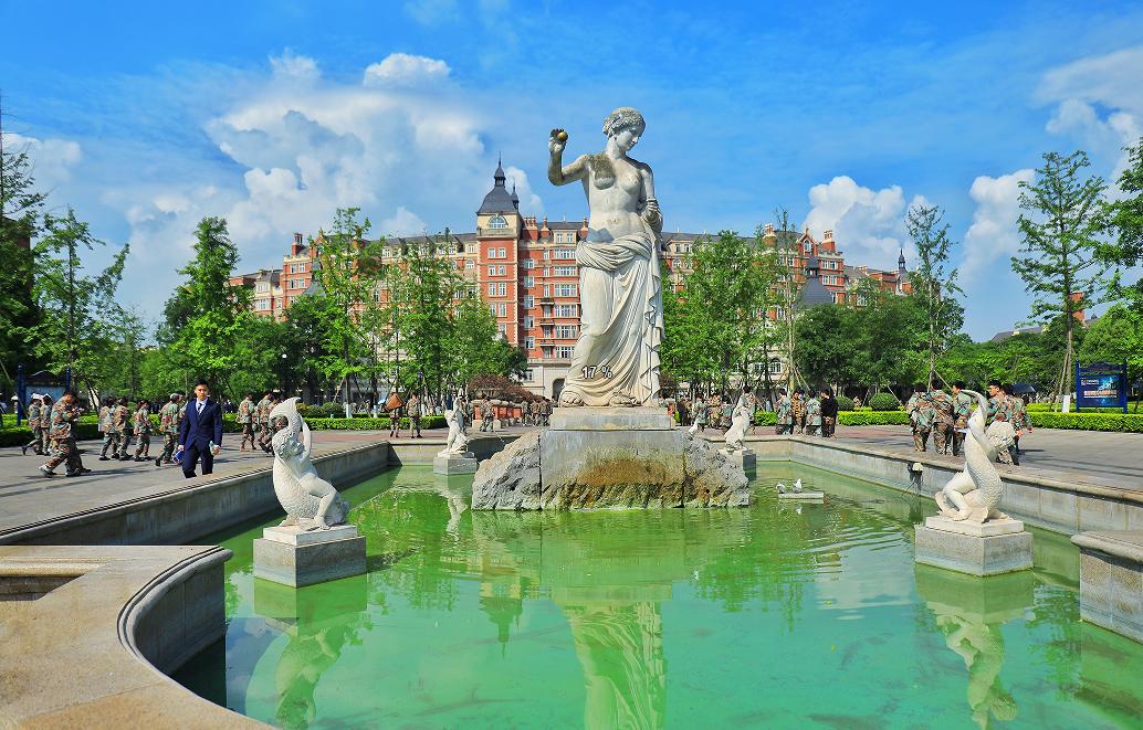 四川西南航空职业学院是什么风格,四川西南航空职业学院校园风采