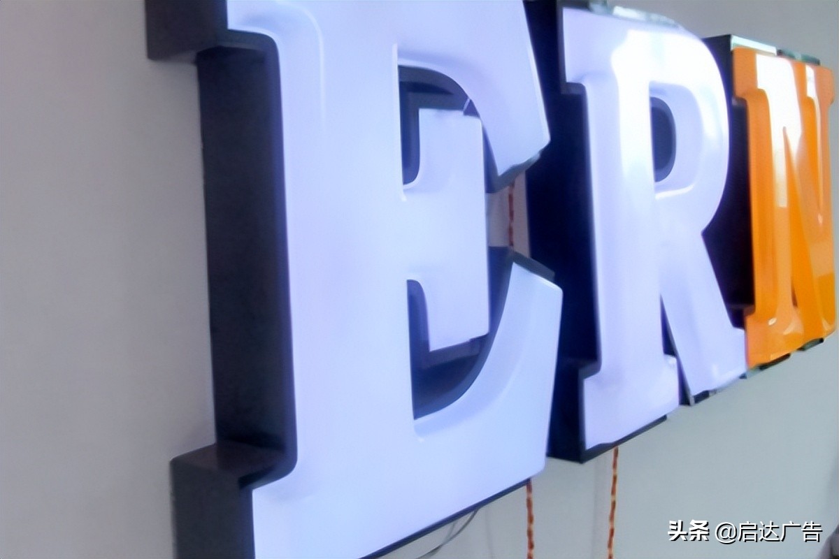 吸塑发光字跟不锈钢字的区别,吸塑字与led发光字区别