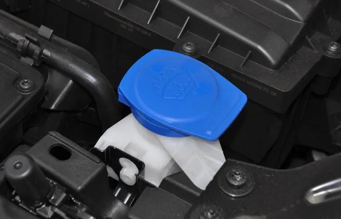 汽车玻璃水正确添加方法,汽车添加玻璃水标志