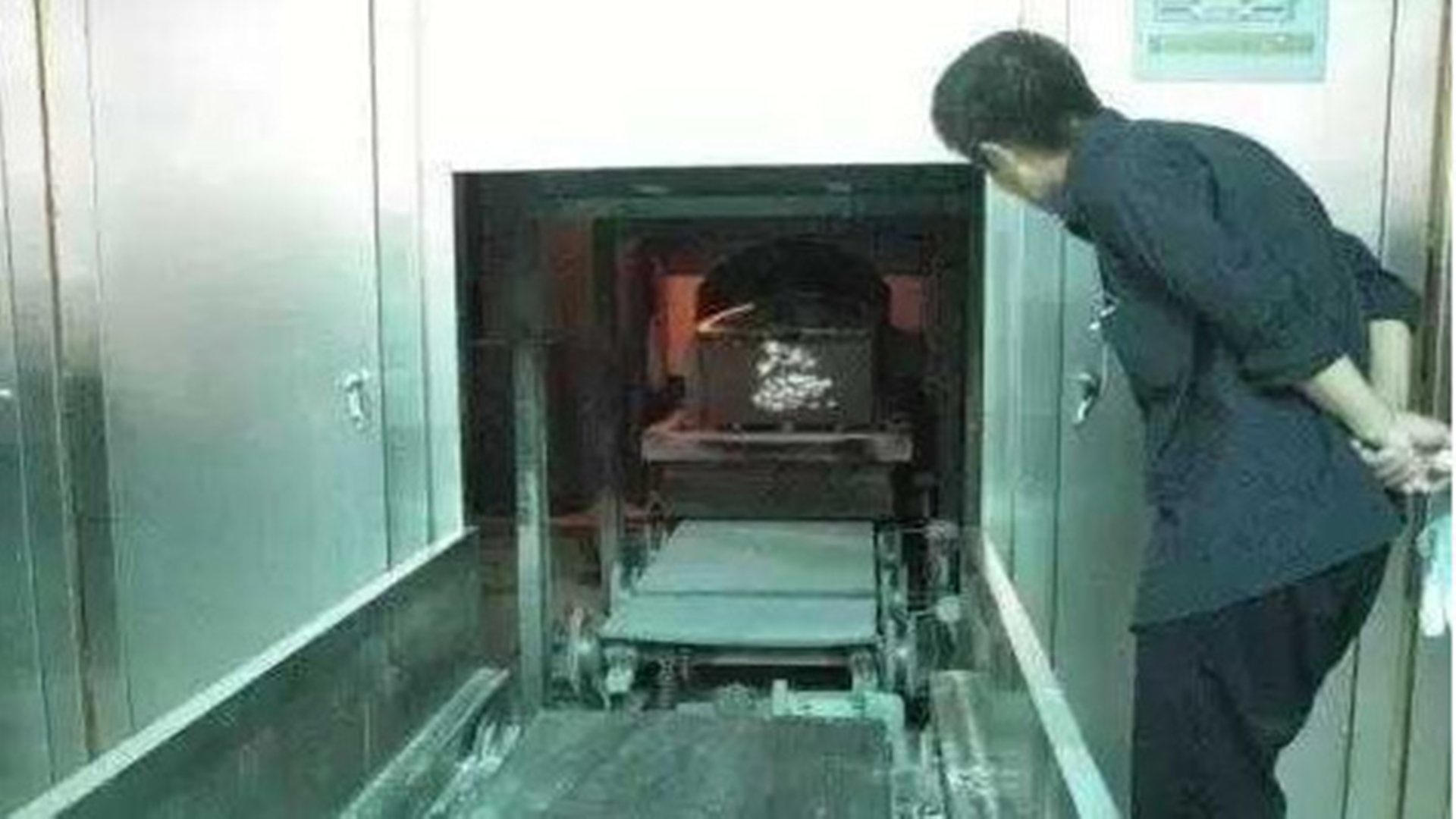 1995年东莞市殡仪馆女尸,东莞殡仪馆发现一个女尸