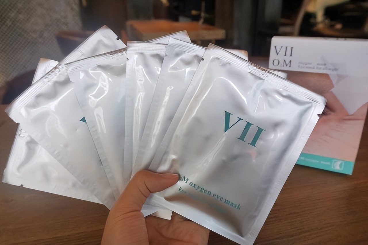 新款赫莲娜臻白淡斑精华乳,赫莲娜空瓶回收计划