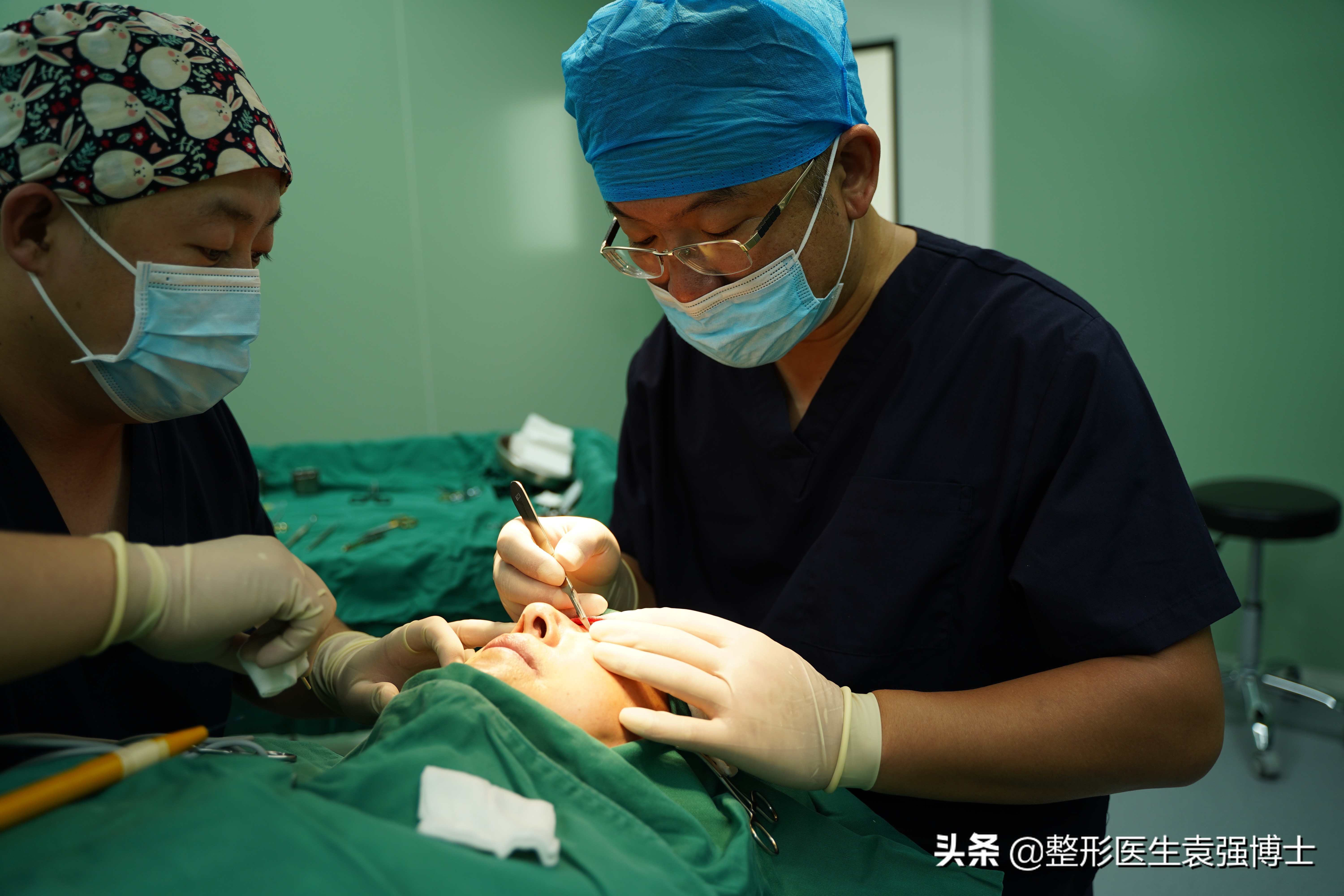 想彻底解决眼袋,想做除眼袋手术怎么和医生沟通