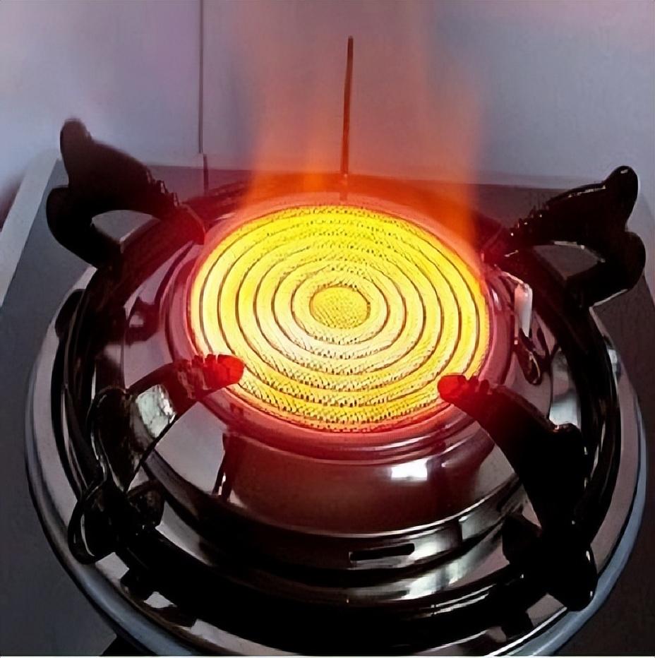 为什么很多人都开始嫌弃“燃气灶”？看完才知道，他们是真聪明