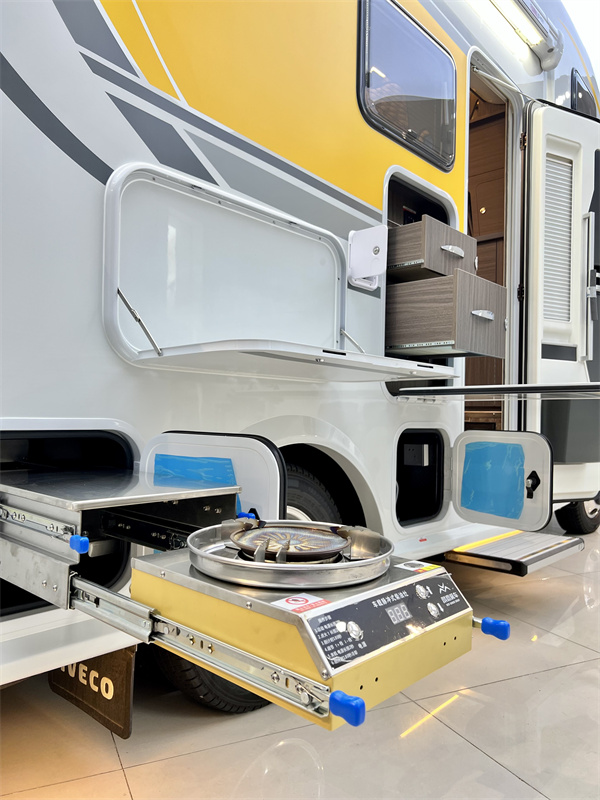 戴德自由风max房车2023,依维柯newdaily戴德房车