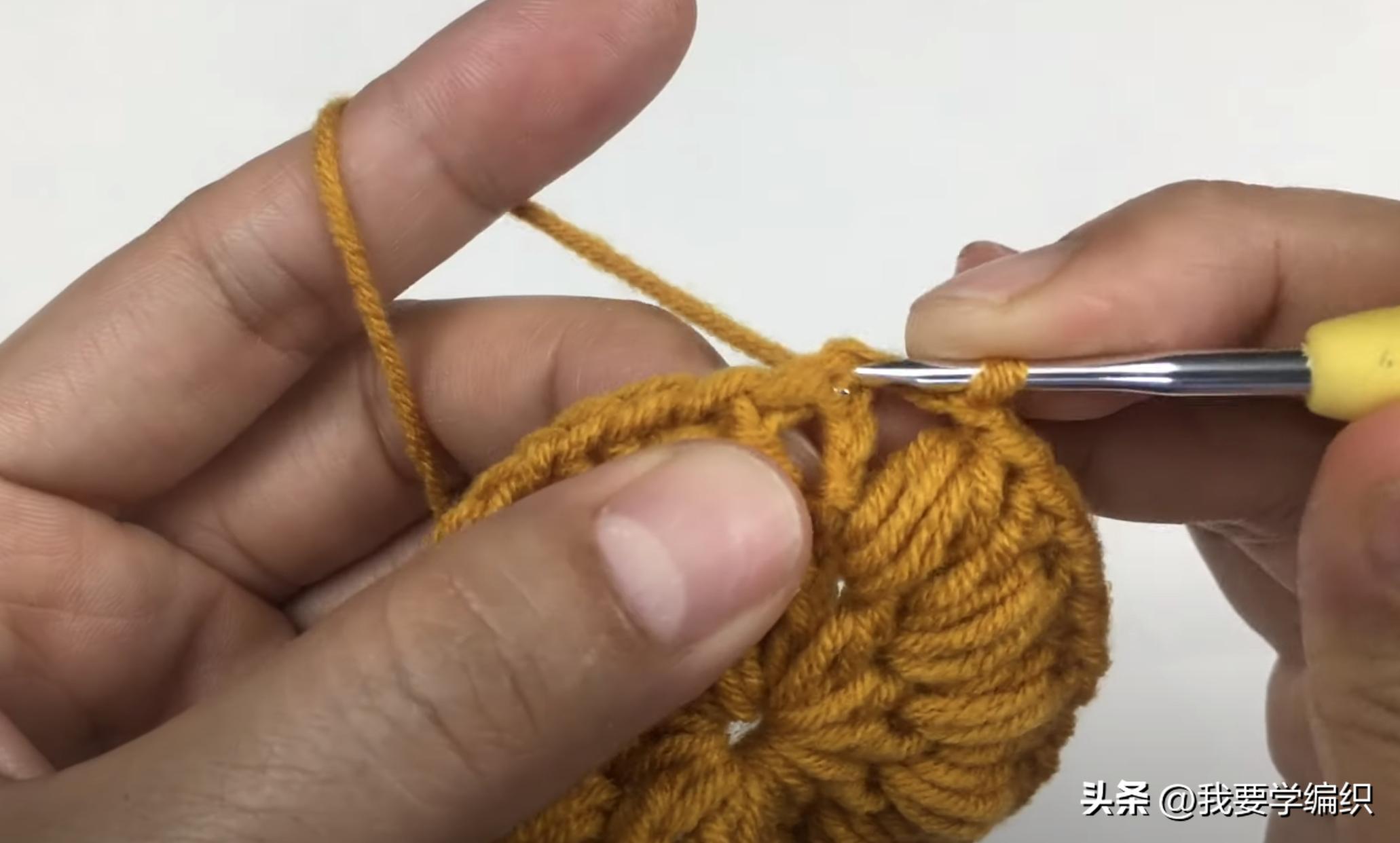 天冷了给自己钩一顶帽子,天冷了注意头部保暖