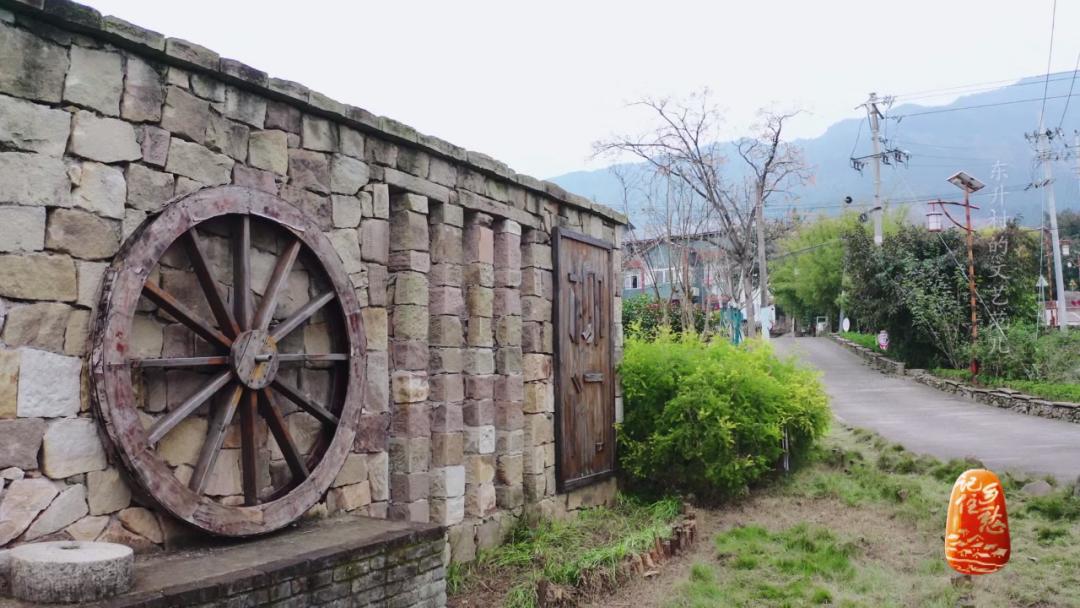 一人一艺，一户一品，来重庆东升村，体验一把文艺范儿生活！