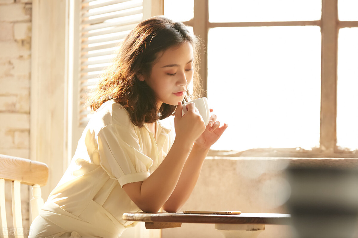 *底卧**武汉“特殊”兼职群，我发现了她们不为人知的秘密