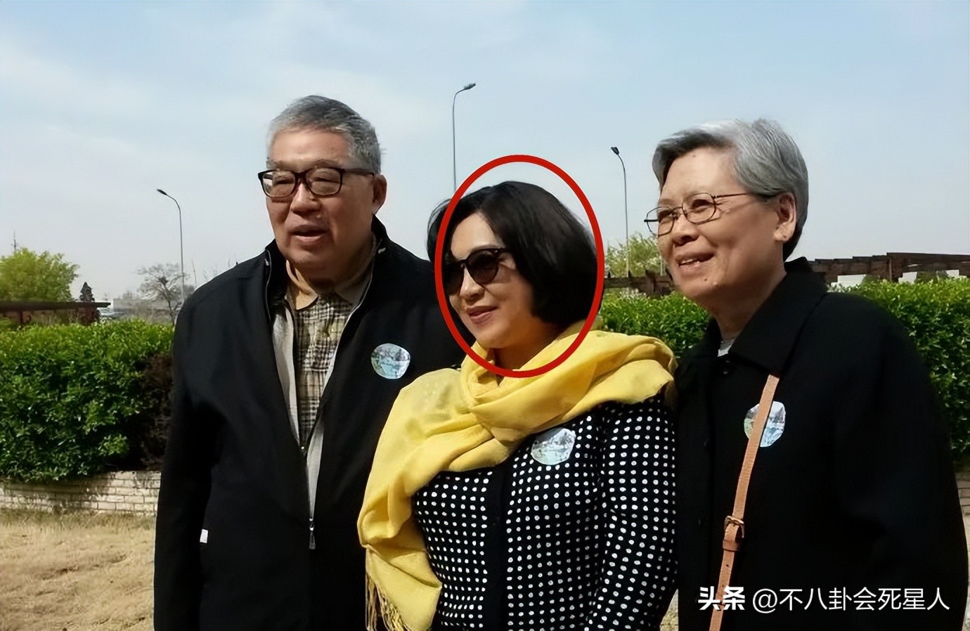 利智和李连杰的日常生活,黄秋燕和李连杰现任妻子