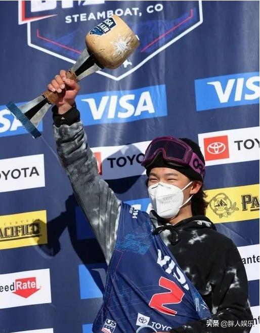 苏翊鸣冬奥夺冠几岁,苏翊鸣全身心投入滑雪