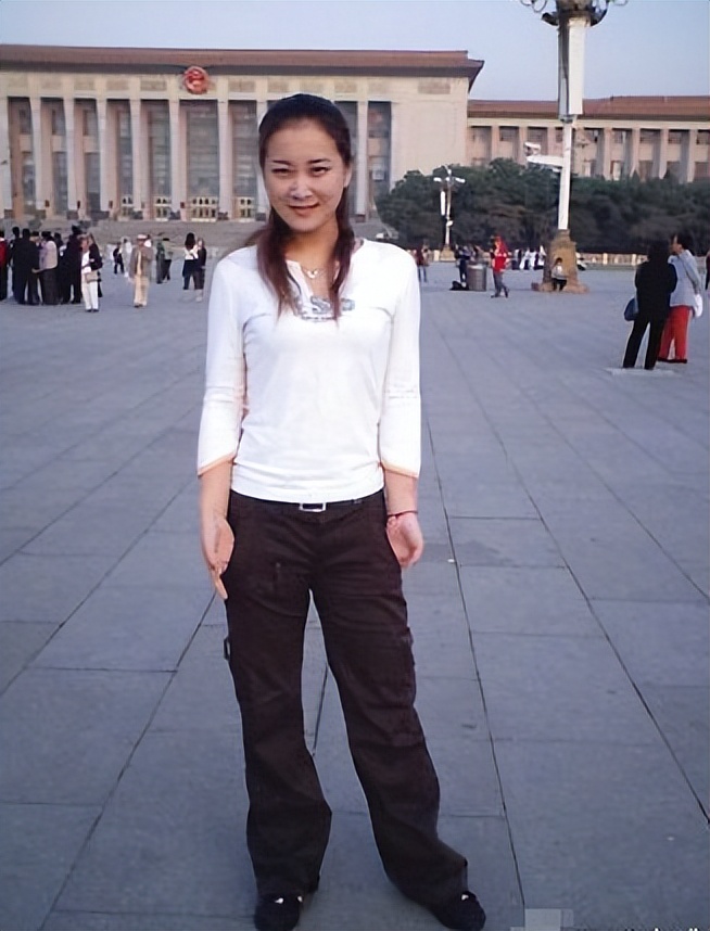 贾玲为什么不和白凯南搭档了,2012年贾玲和白凯南的相声