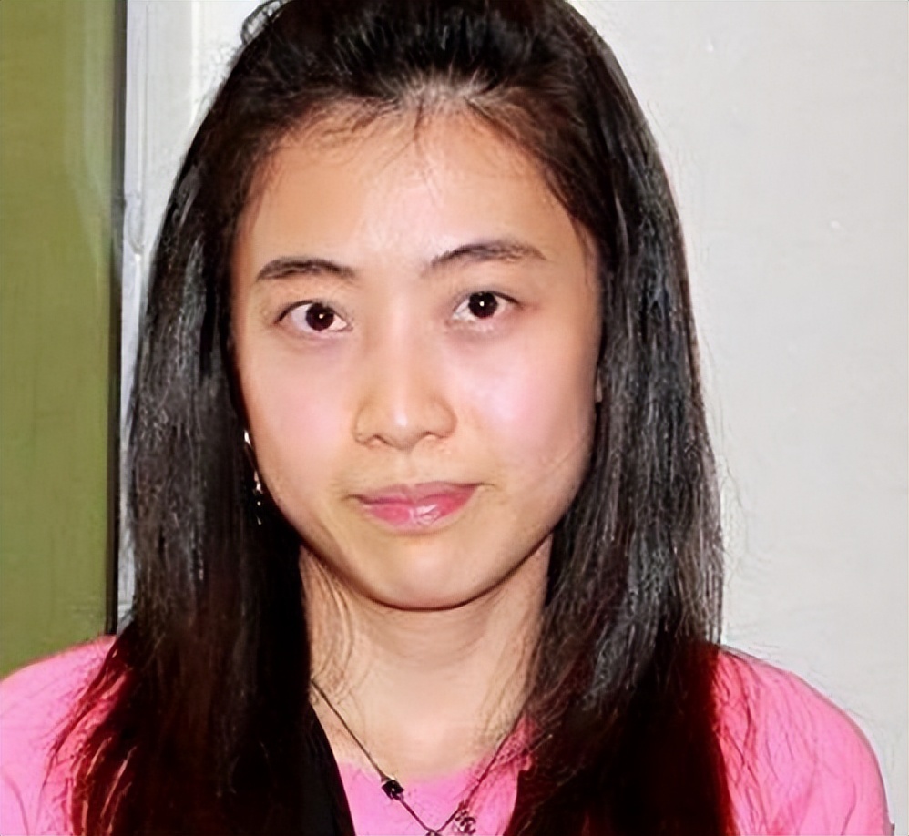 甘比给了刘銮雄一颗肾,让亲生女儿给儿子捐肾