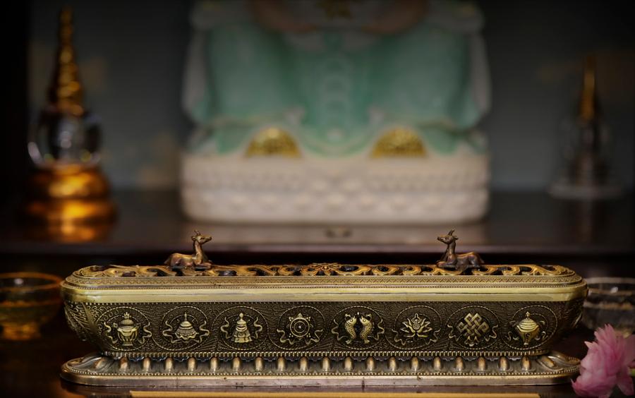 道家香炉里的香灰满了怎么处理,香炉里的香灰多了怎么处理