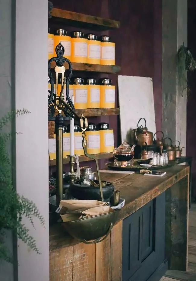 鏂囧湥鑼惰瘽,鏂囪儨鑼惰