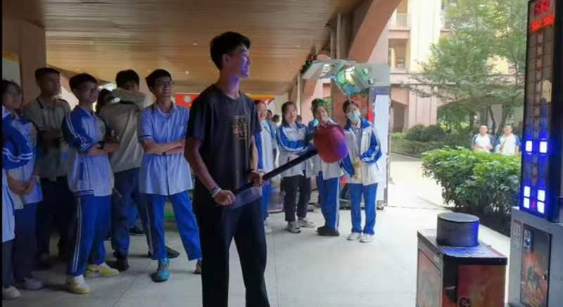 棠湖中学新校区的活动有哪些,巴中棠湖外语实验学校复课